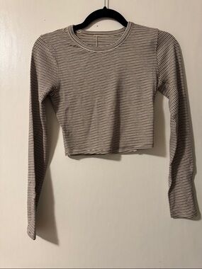 Lululemon brown and cream striped hold tight crop